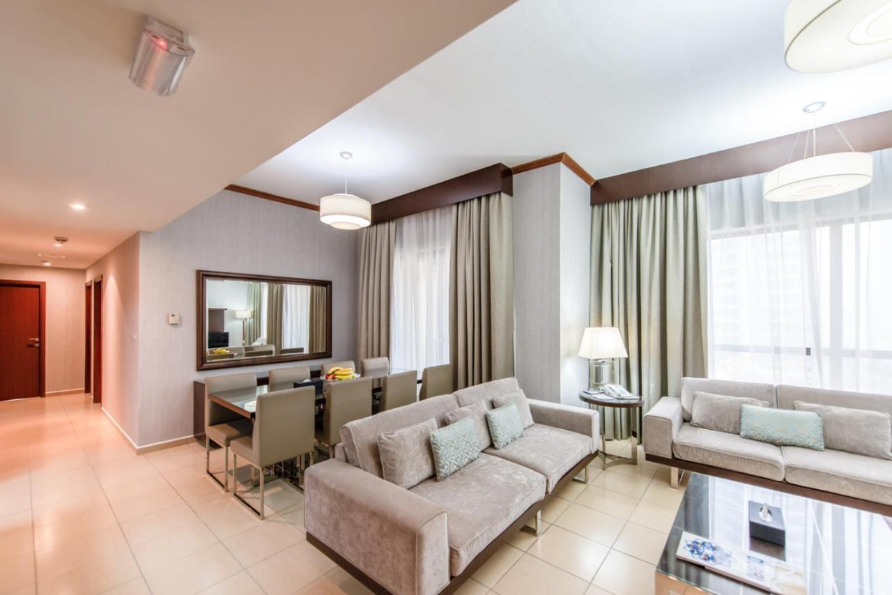 Deluxe Three-Bedroom Apartment,1023268480:JPEG