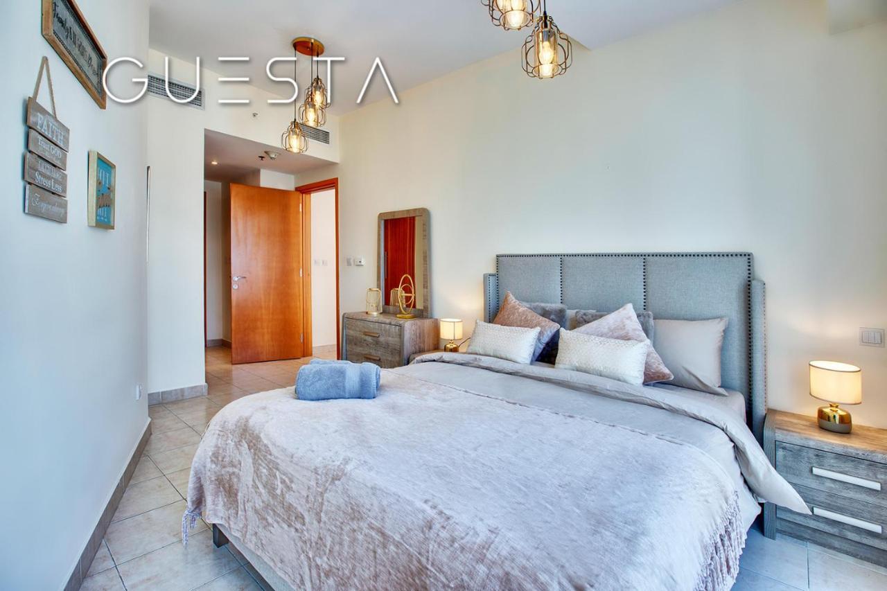 One-Bedroom Apartment Terrace or City View