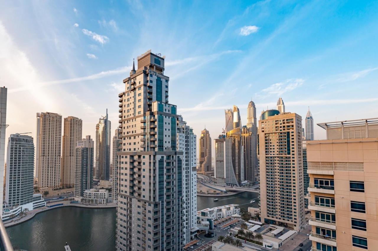 Apartamento Premium de 2 Quartos com Vista da Marina