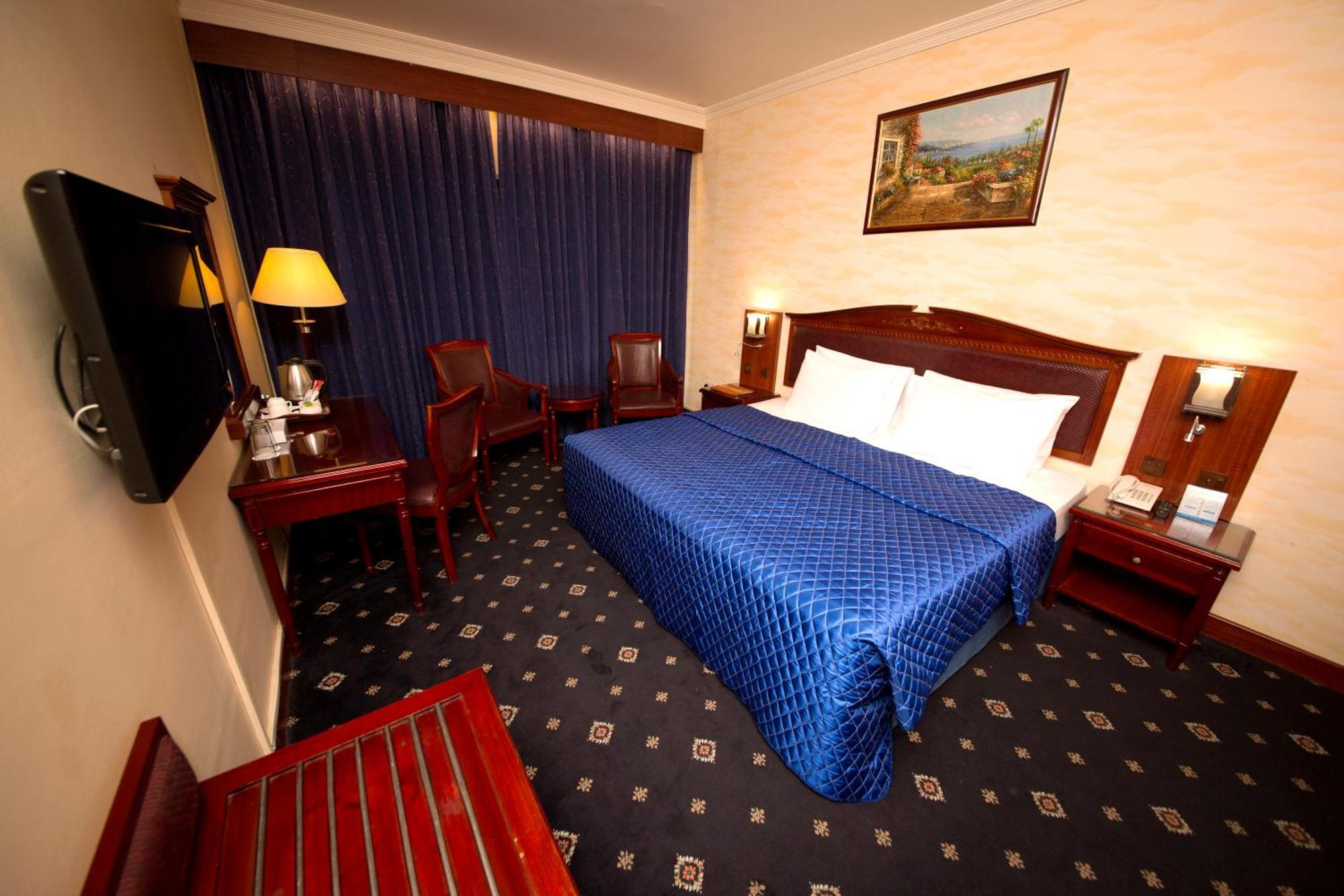 Deluxe Single Room