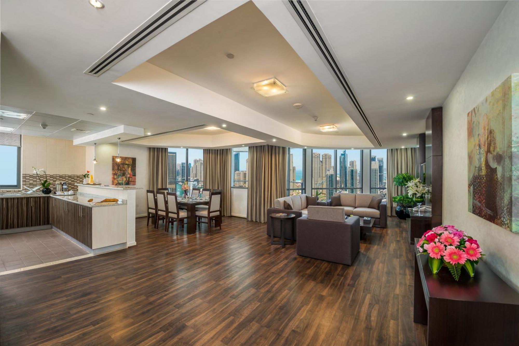 Premiere Three-Bedroom Apartment,1742893566:JPEG