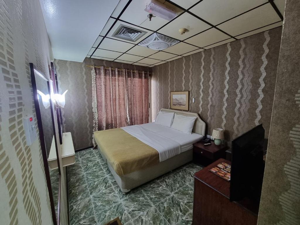 Triple Room,1303644433:JPEG