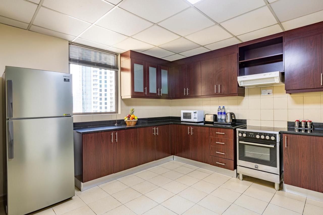 Family Apartment SeaView (04 Bedroom including Maid's room with individual toilet + Livingroom + Kitchen including dishwasher + washing machine)
