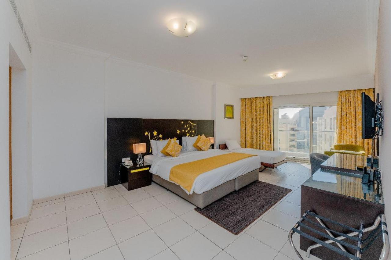 Two-Bedroom Apartment Balcony,1397839562:JPEG
