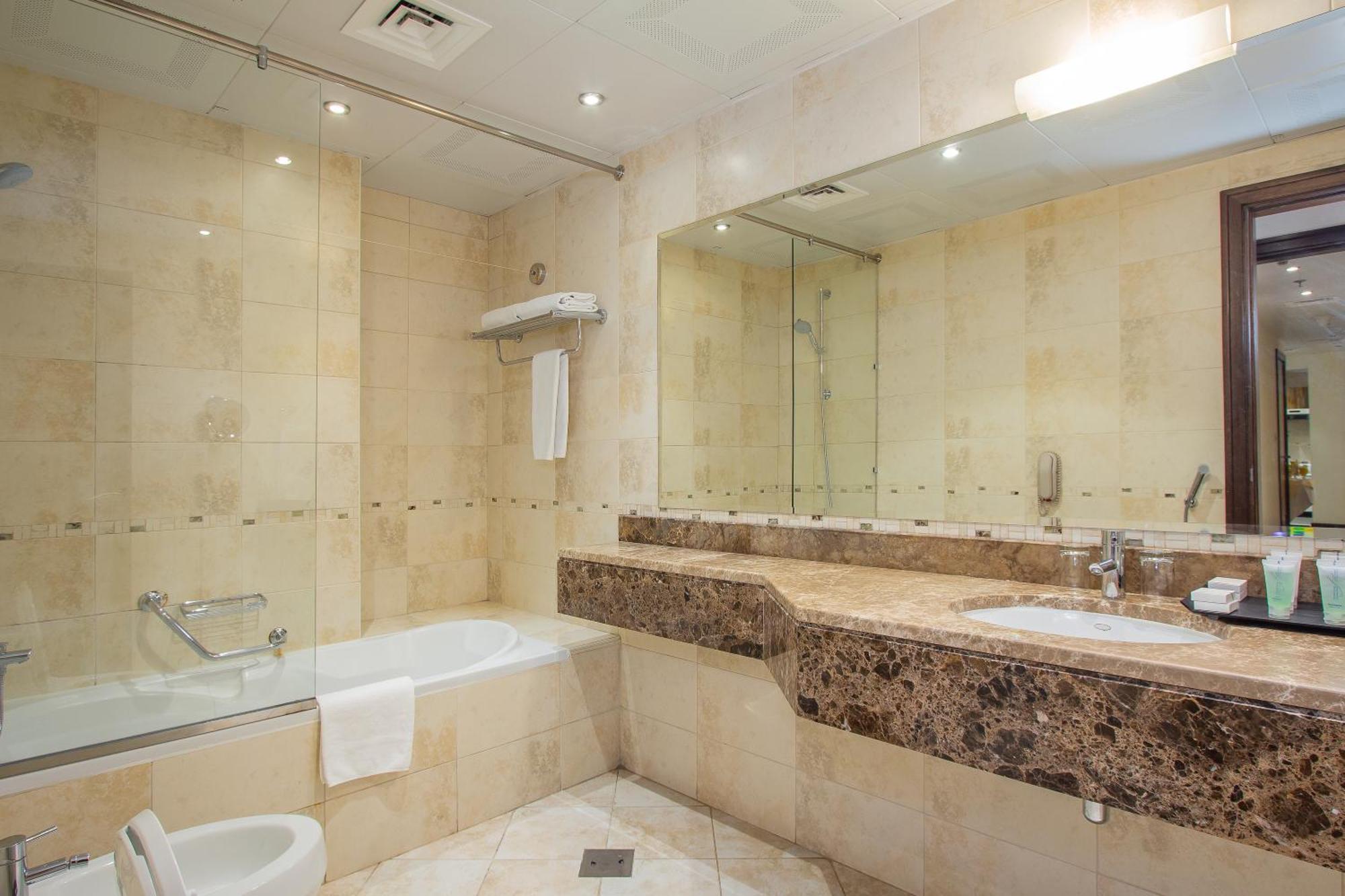 Premiere Two Bedroom Apartment,1147518373:JPEG