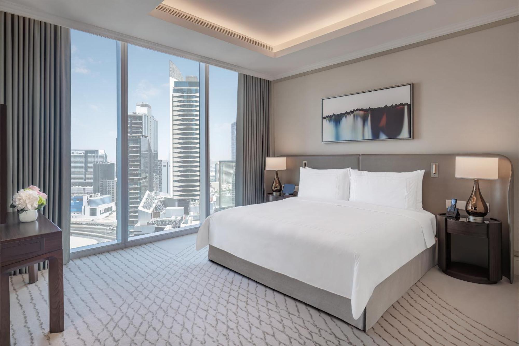 Deluxe Room City Skyline View,1452266278:JPEG