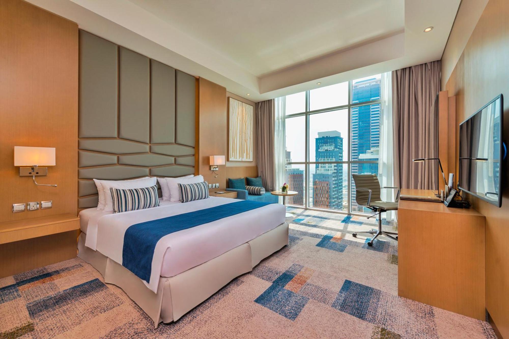 One bedroom Suite access to Hotel's private beach at Palm Jumeirah,1219572772:JPEG