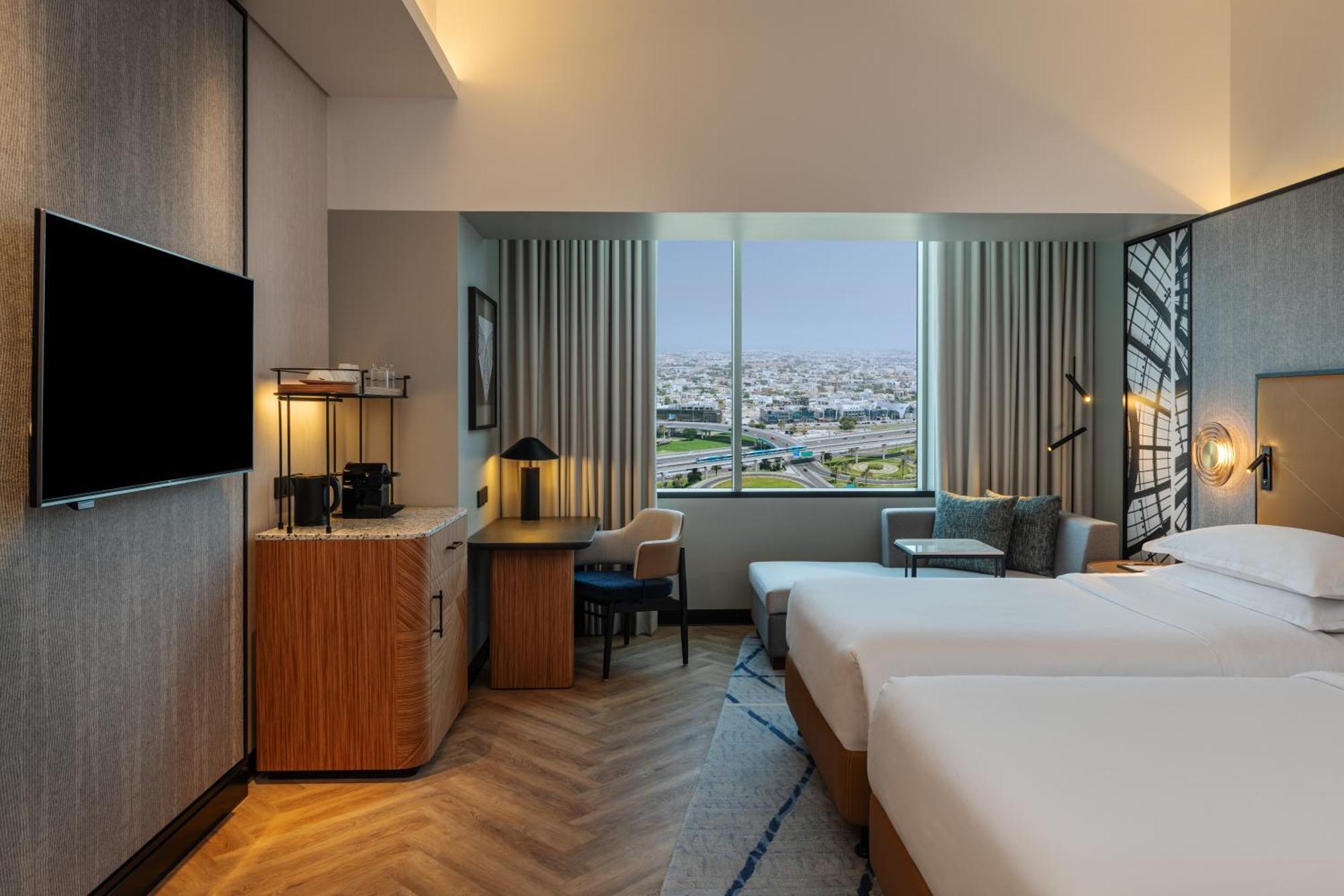 Quarto VIP com 2 Camas de Solteiro e Vista do Horizonte - Acesso ao Lounge VIP com Café da Manhã e Coquetéis, Refrigerantes e Canapés à Noite