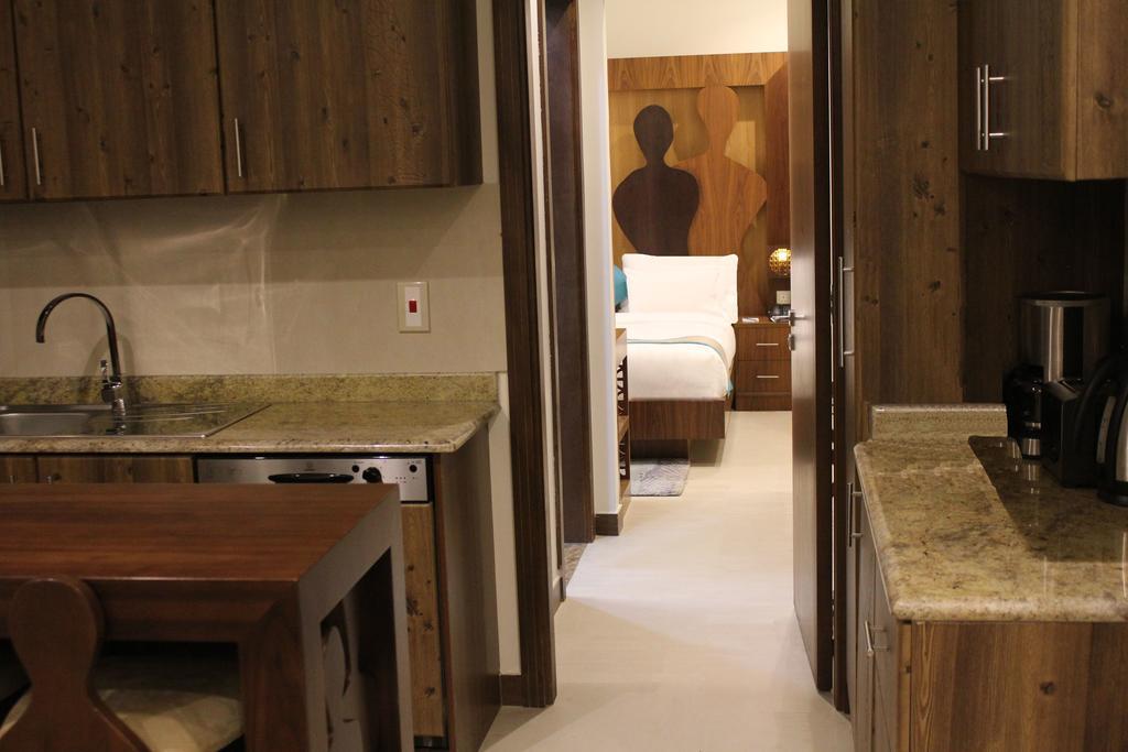 One-Bedroom Apartment,150638332:JPEG