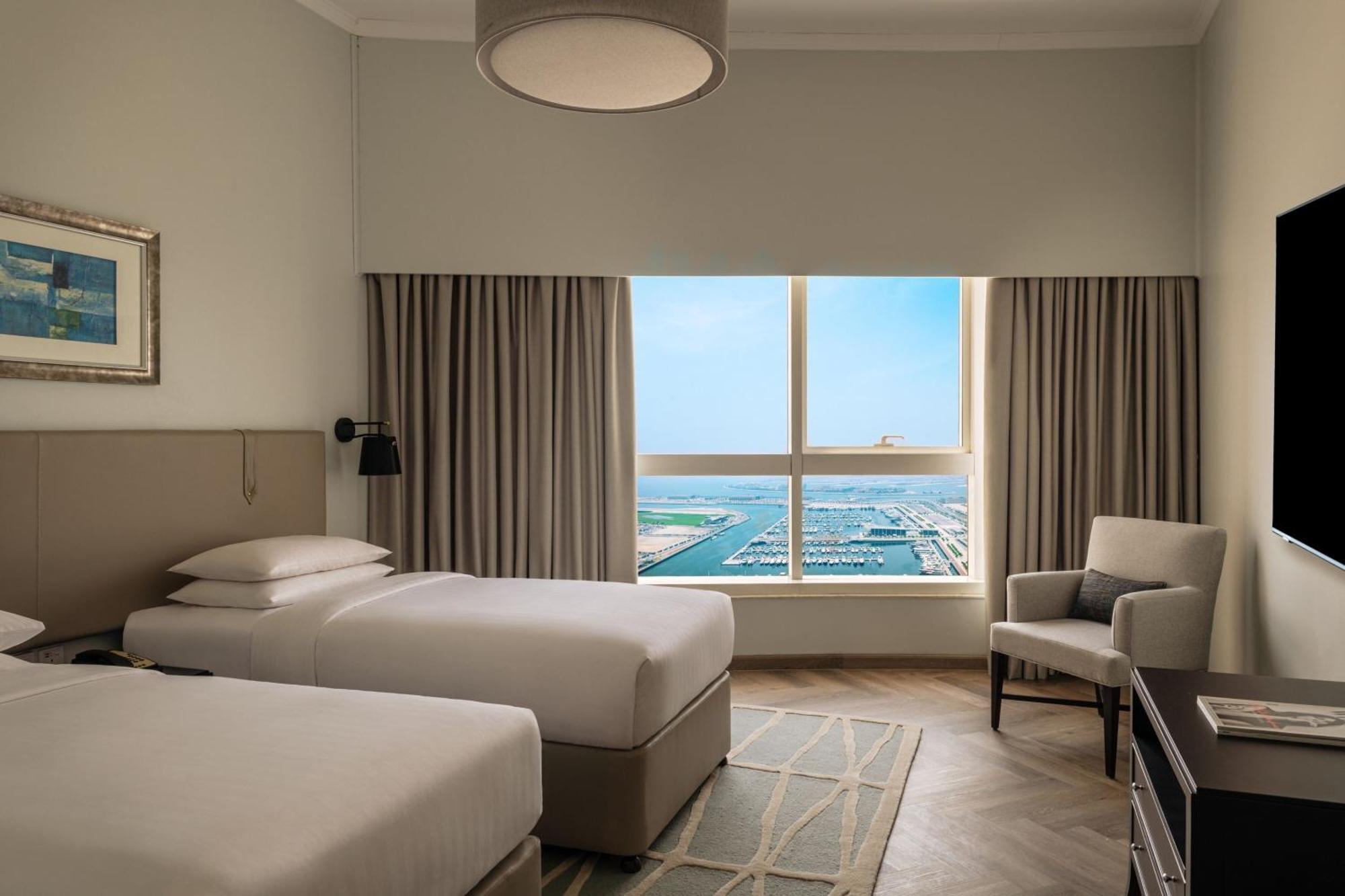 3 Bedroom Palm View 3 Bedroom Suite Palm View Balcony,1543753561:JPEG