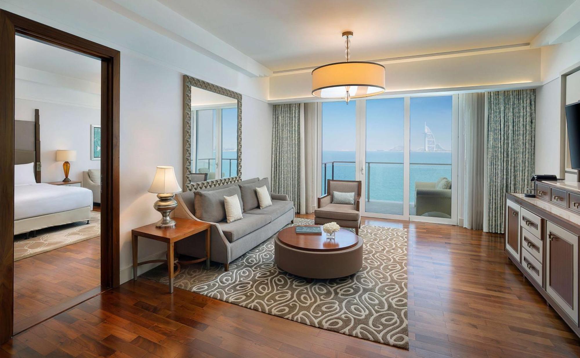 One-Bedroom Club Suite Sea View,1440107851:JPEG