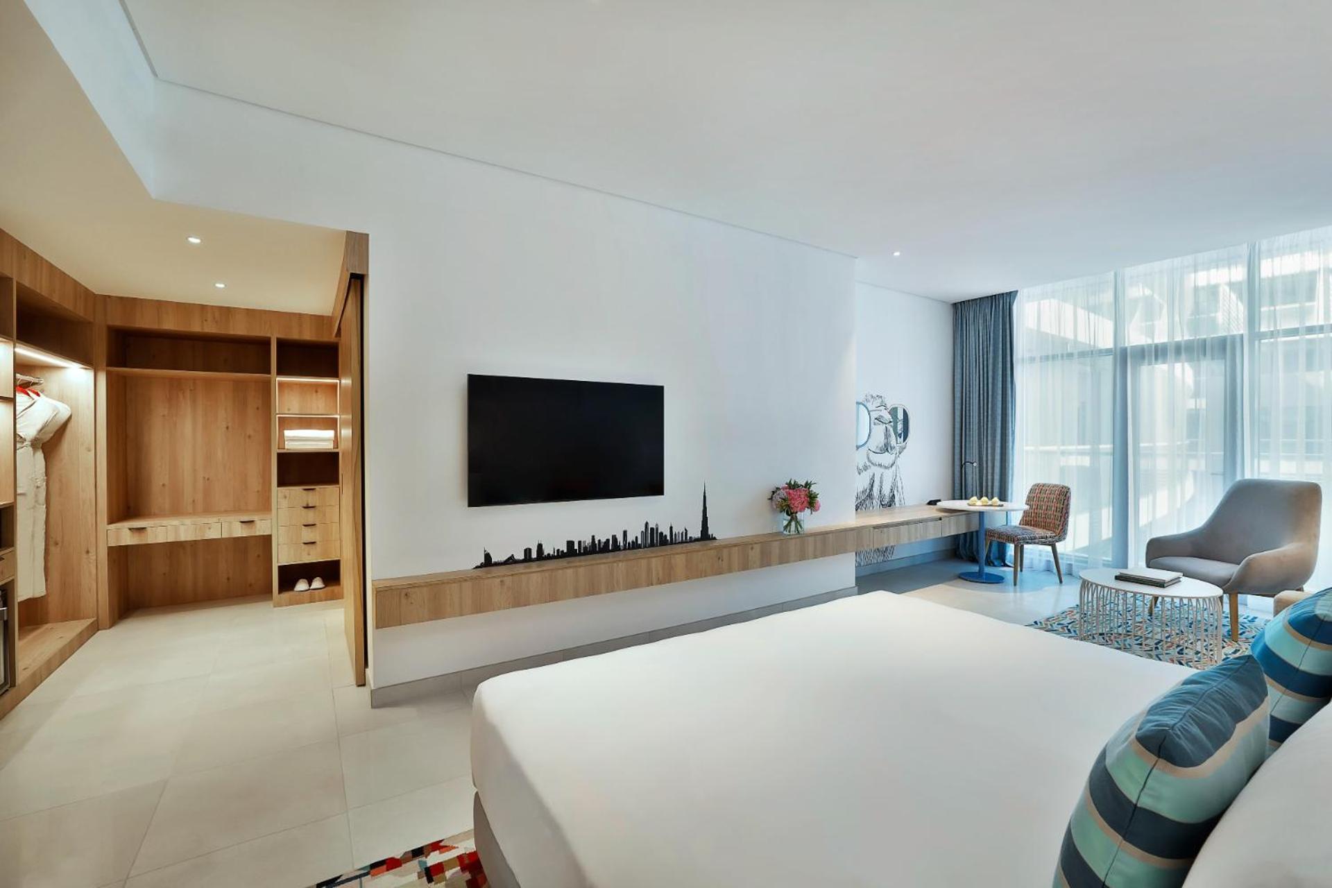 Deluxe Family Room Balcony Beach & Rooftop Infinity Pool Access Kids Club Access Shuttle to Mall Of Emirates,1559259073:JPEG