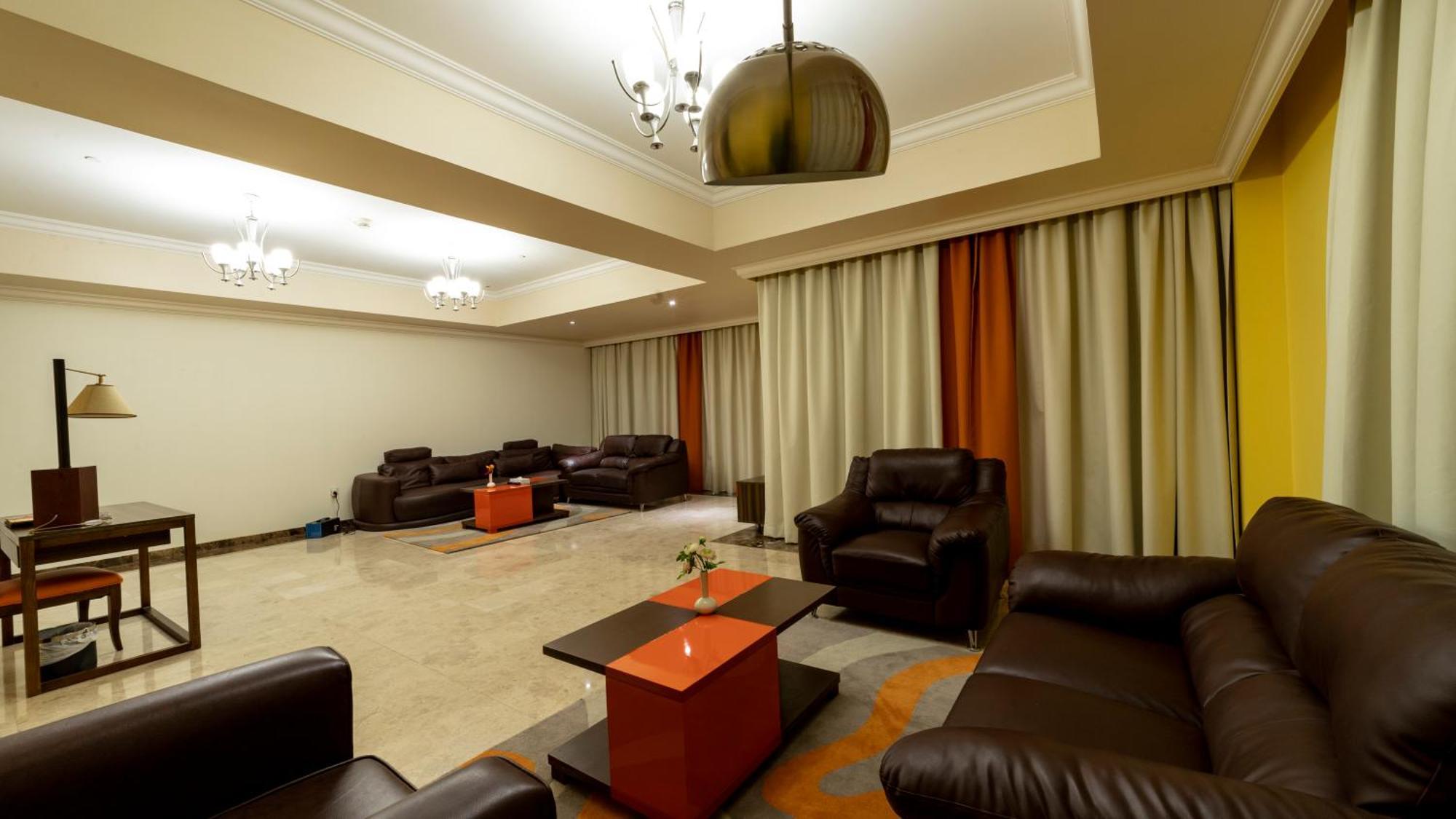 Presidential Suite,1212135736:JPEG