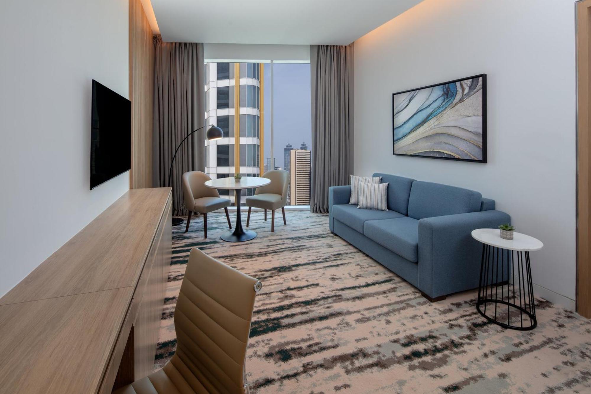 One-Bedroom Suite Burj Khalifa View Smoking,1613083078:JPEG