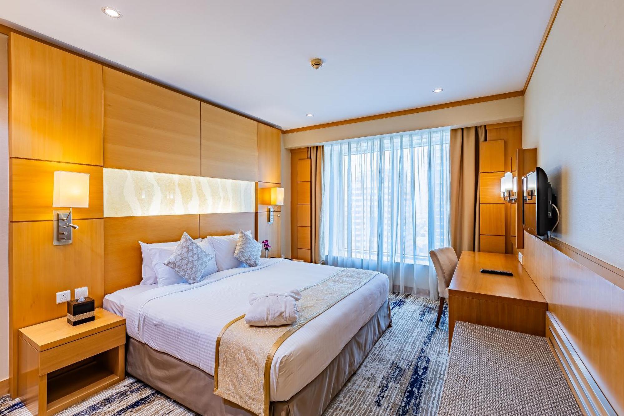 Premium Two-Bedroom Suite,1605204727:JPEG