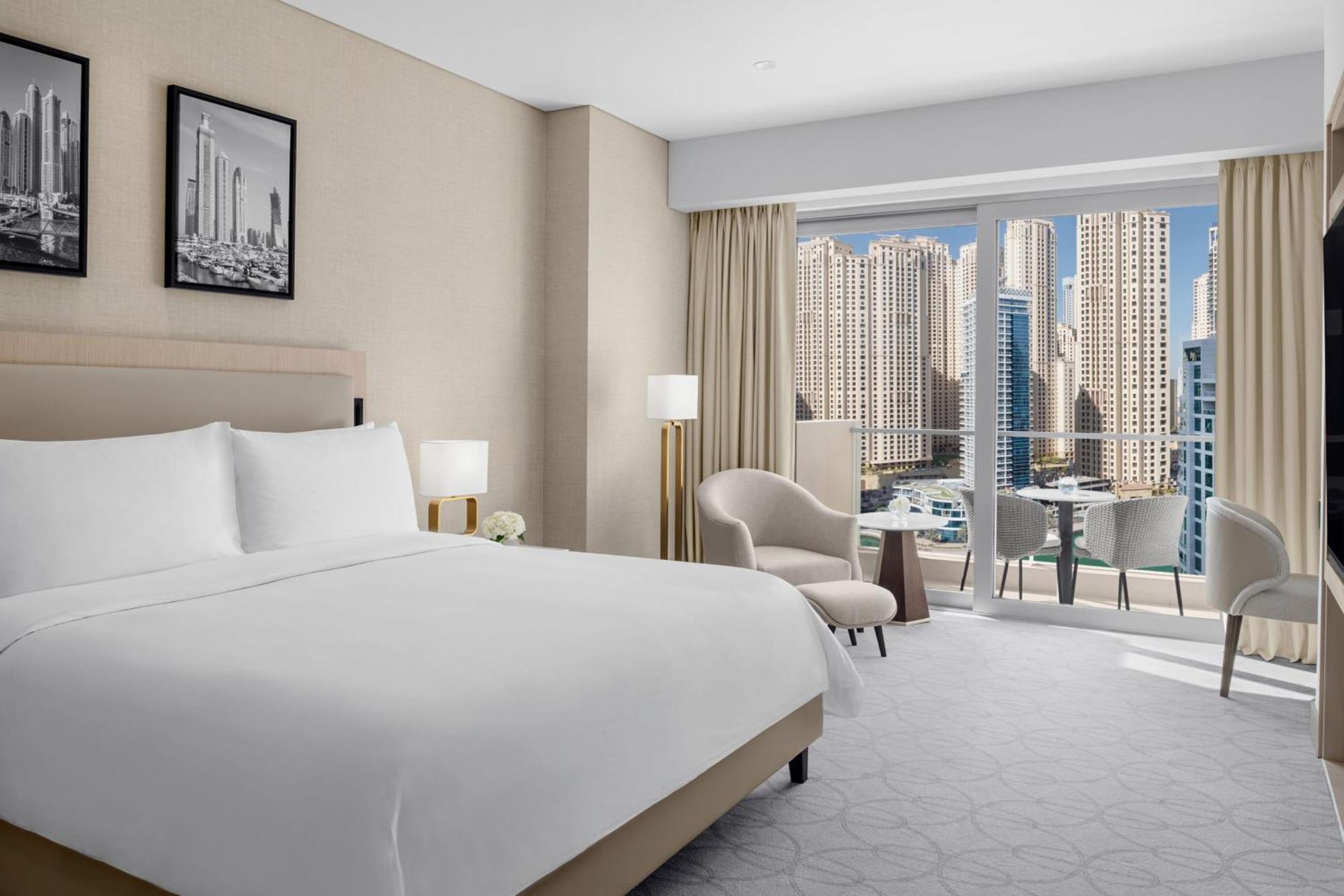 Executive City View Room King bed Club lounge access Lunch & Including direct access to Dubai Marina Mall & Marina Walk