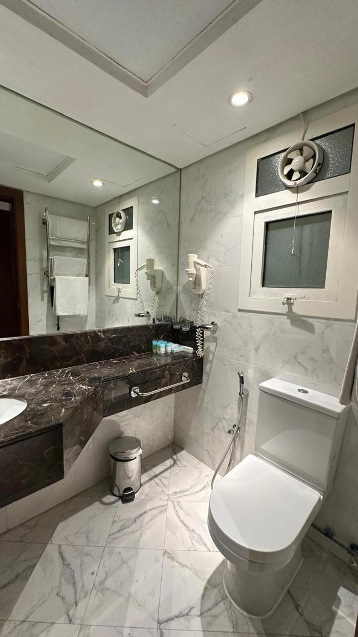 Deluxe Suite,1619755792:JPEG