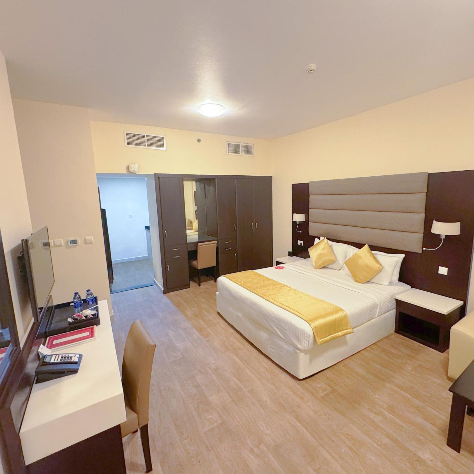 Deluxe King Room,1602982169:JPEG