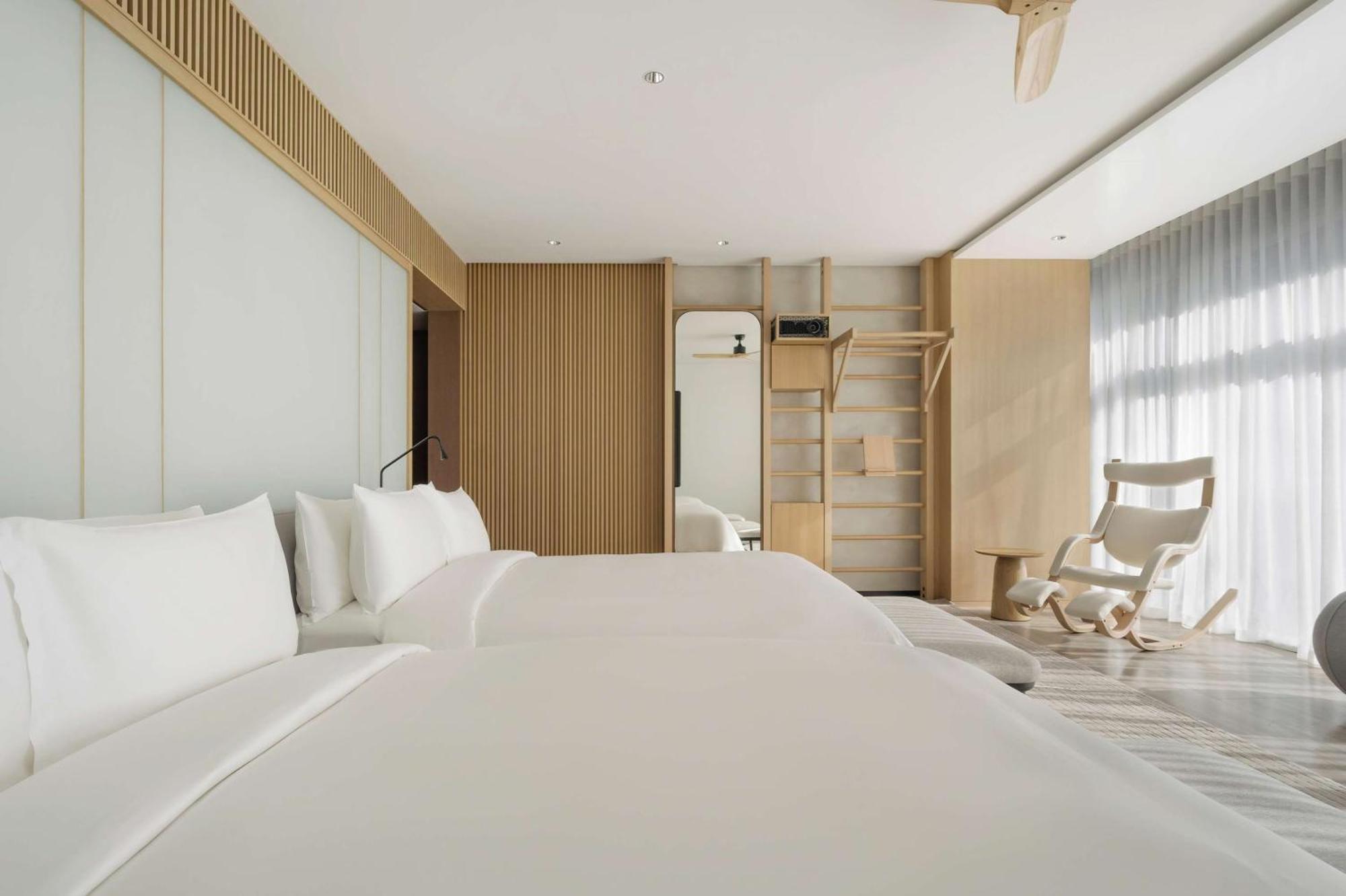 SIRO Premium Double Queen complimentary AED 200 daily recovery credit lifestyle consultation,1628026777:JPEG