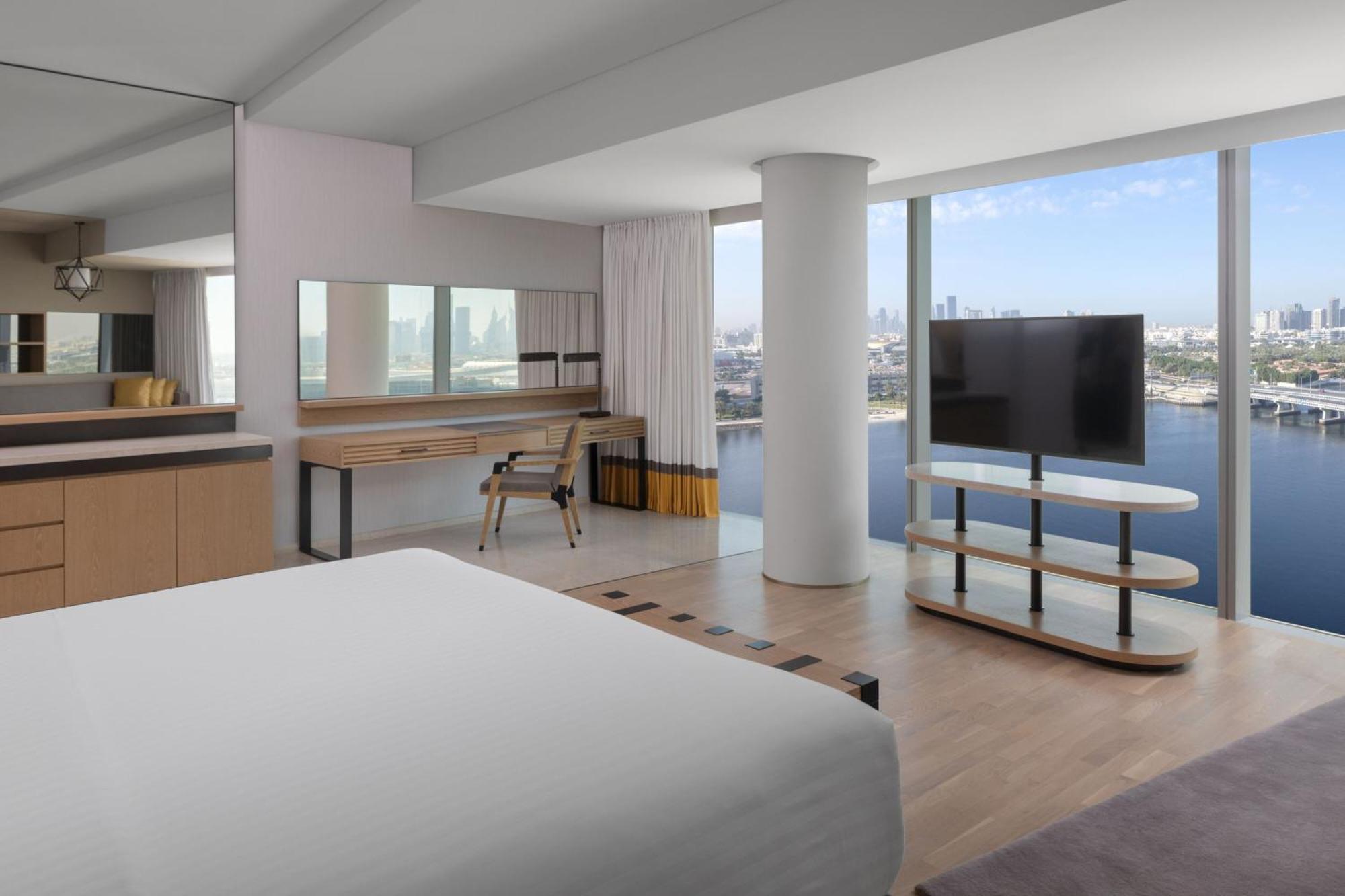 M Club King Room High Floor Includes 24hrs Club Lounge Access Evening Drinks & Buffet 530-730 PM,1639423142:JPEG