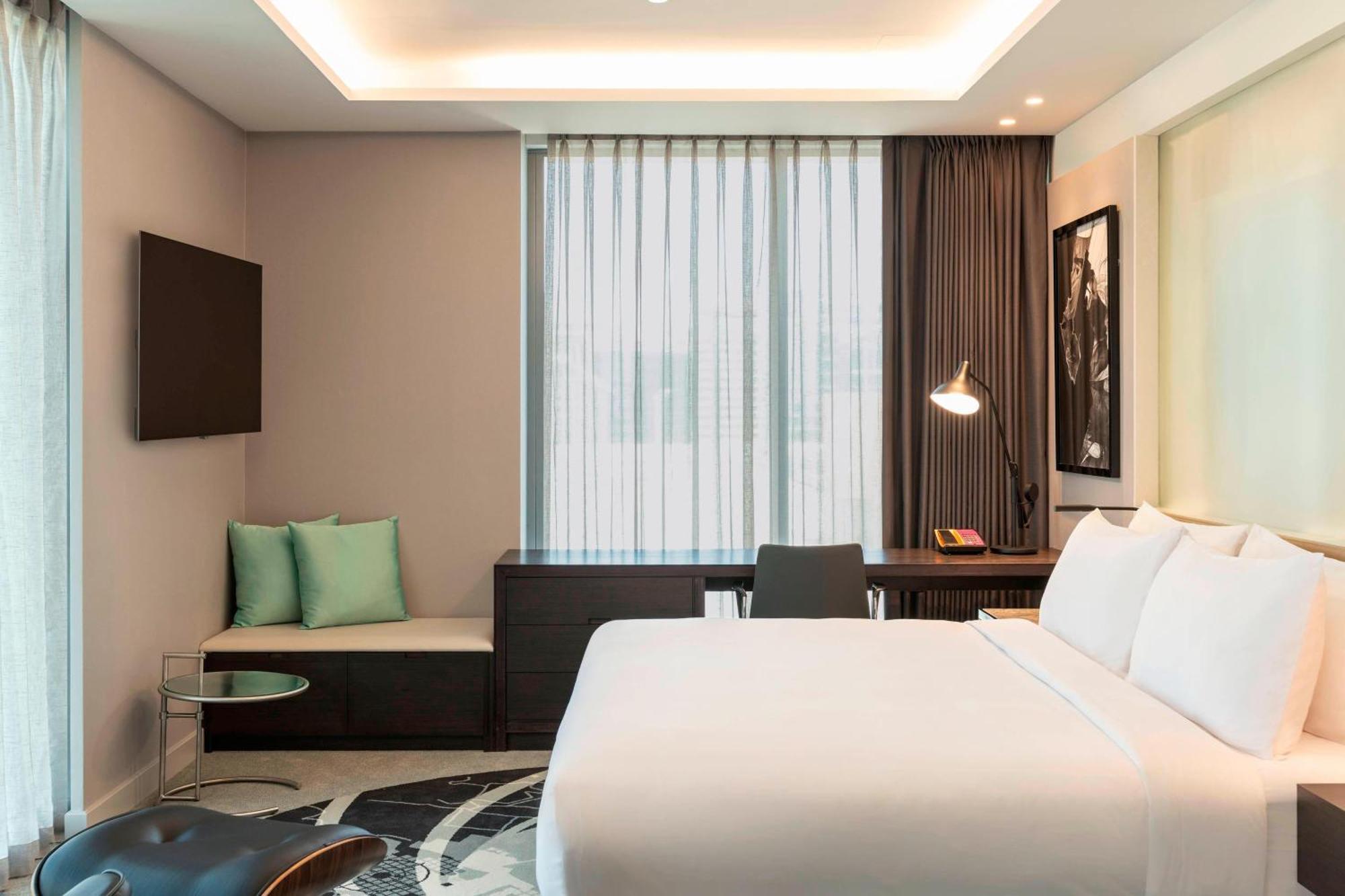 Theme Suite, 1 Bedroom Suite, In Loft: 1 King,1643199817:JPEG