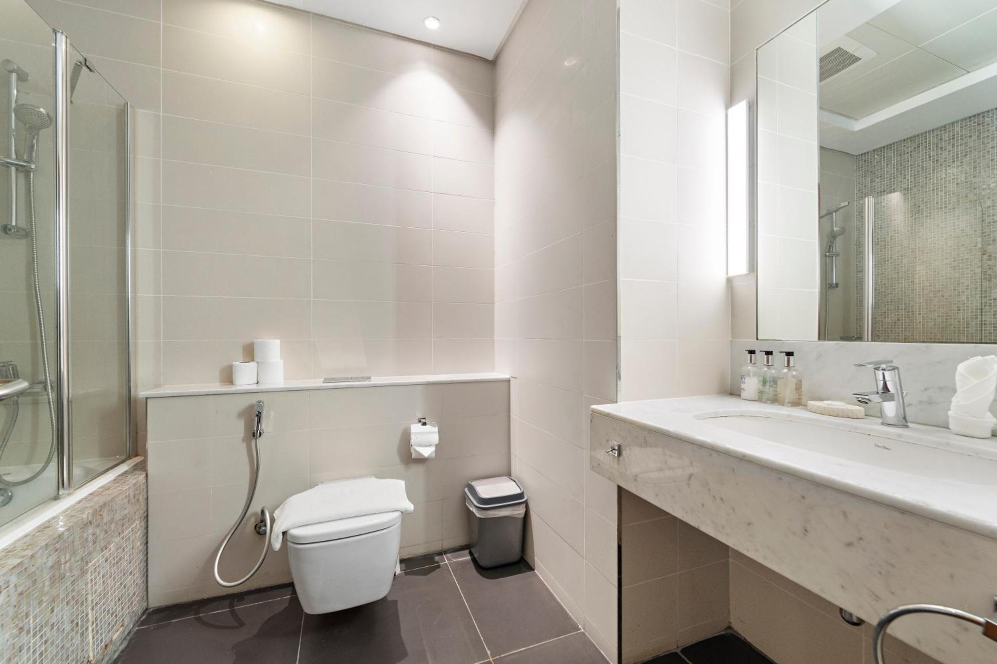 Family Studio,1668111180:JPEG