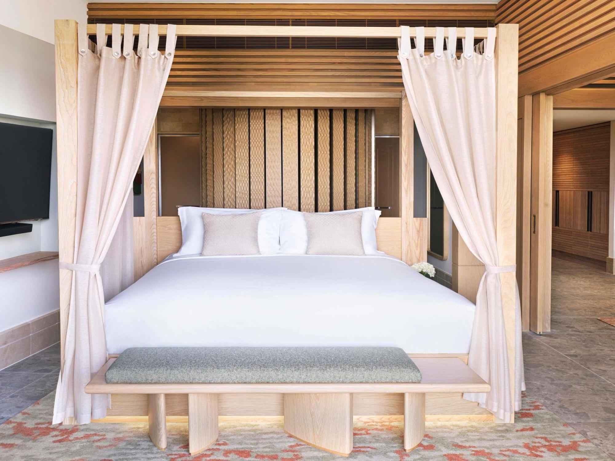 One-Bedroom Signature Palm King Suite Sofa Bed Sea View Adults Only,1770928748:JPEG