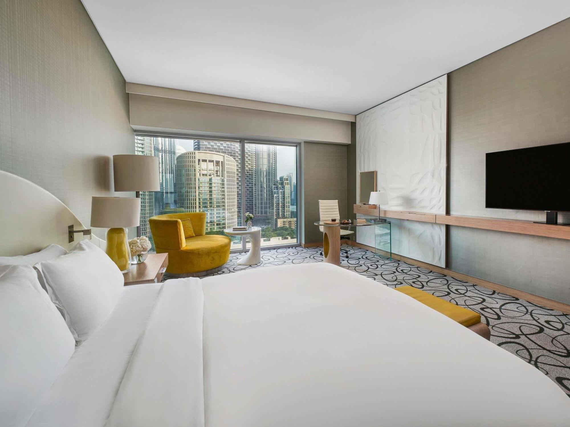 Luxury King Room with Club Access and Burj Khalifa View,1739445847:JPEG