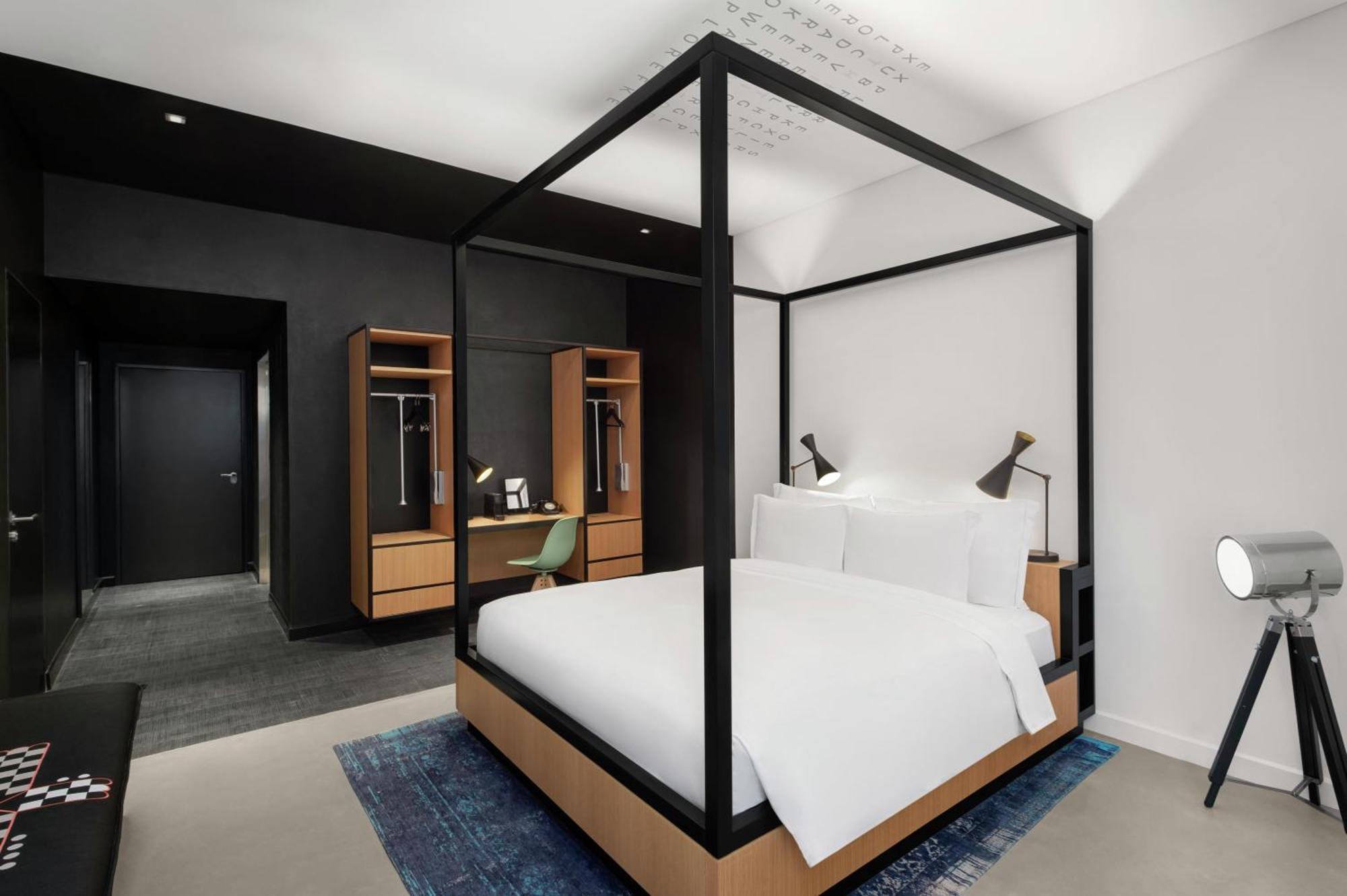Chambre Lit King-Size - Accessible aux Personnes à Mobilité Réduite