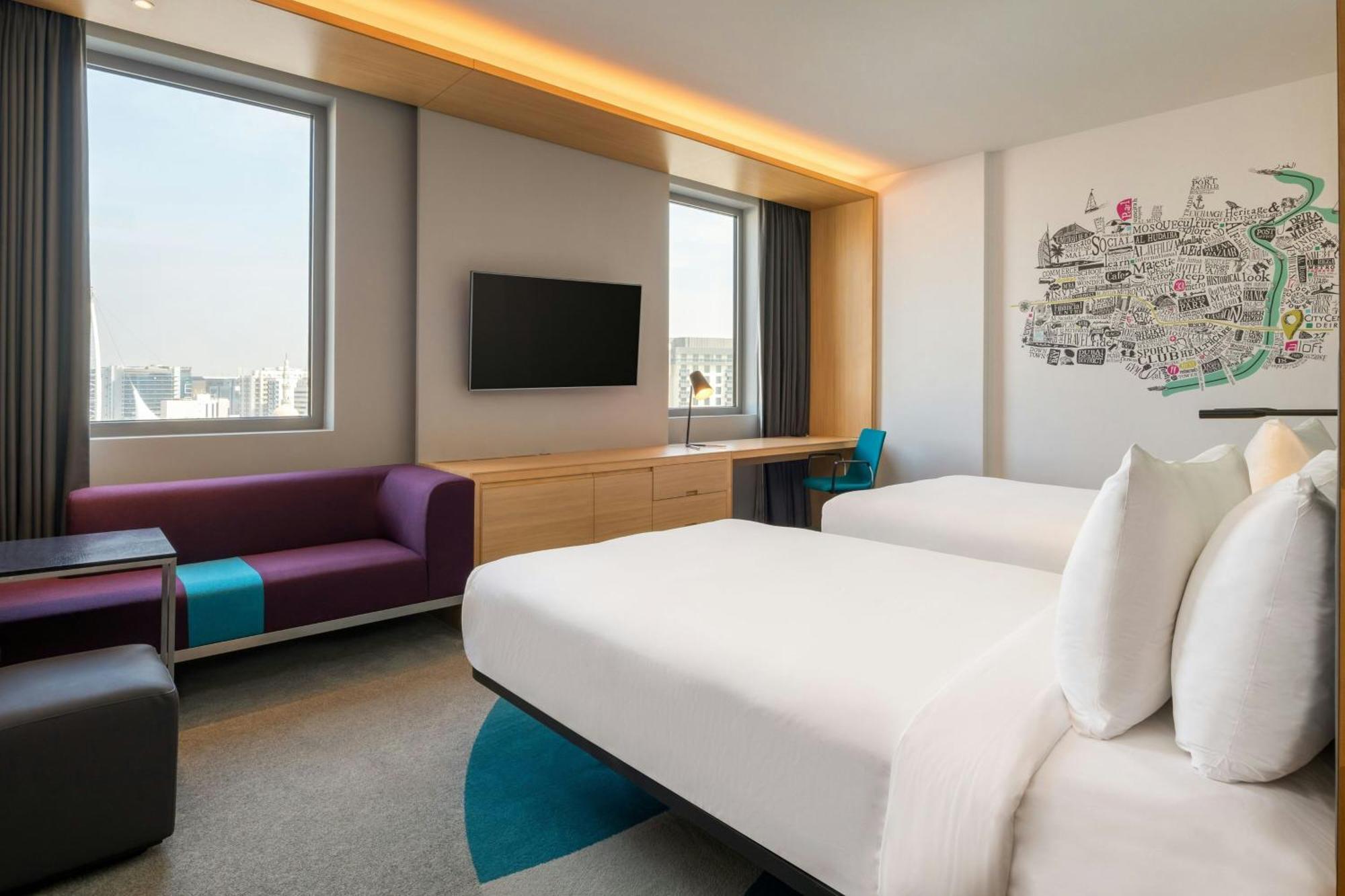 Aloft Room Guest room Twin or Single Beds City view