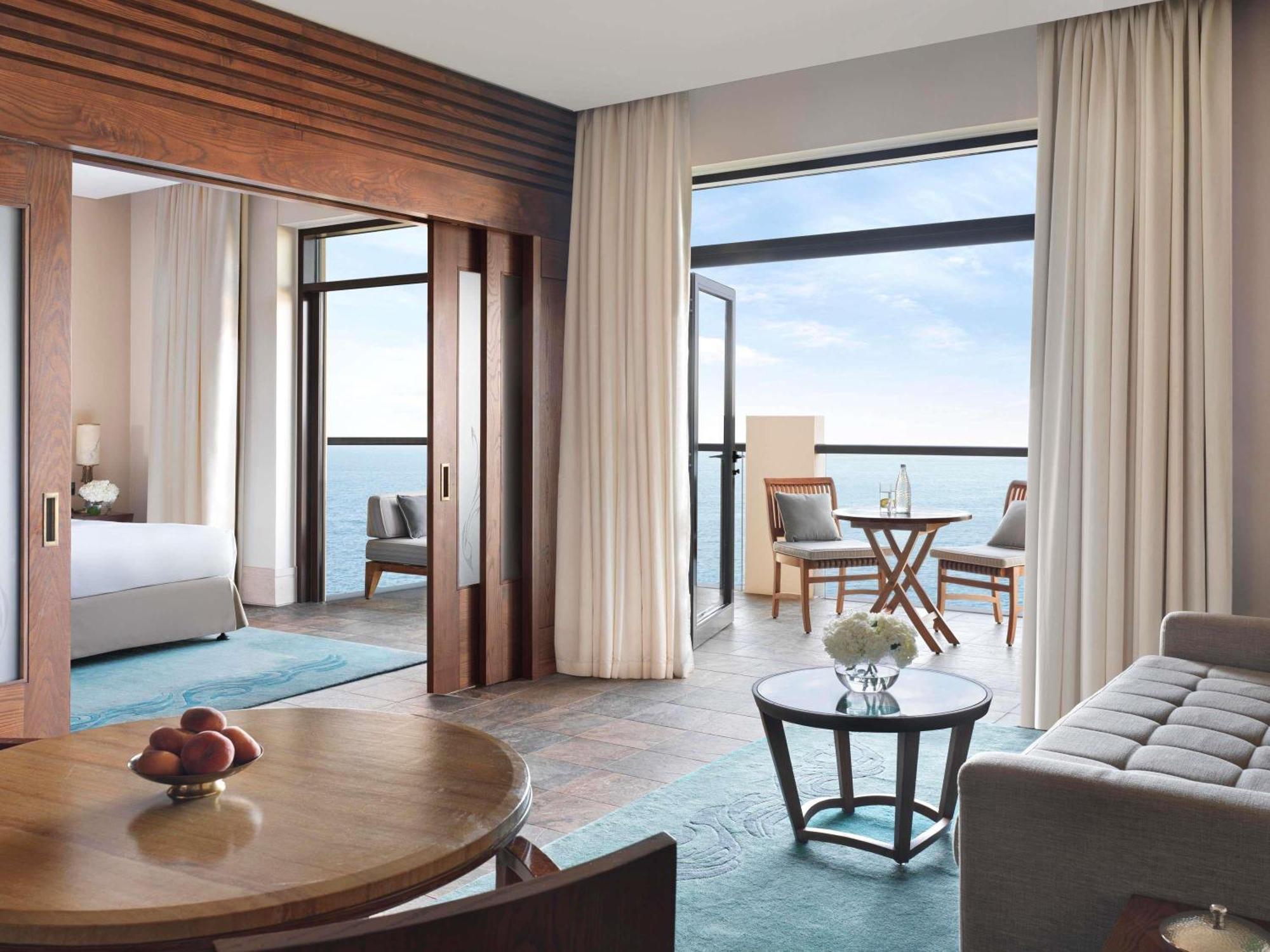 Junior King Suite with Sofa Bed, Private Balcony and Sea View - Club Access