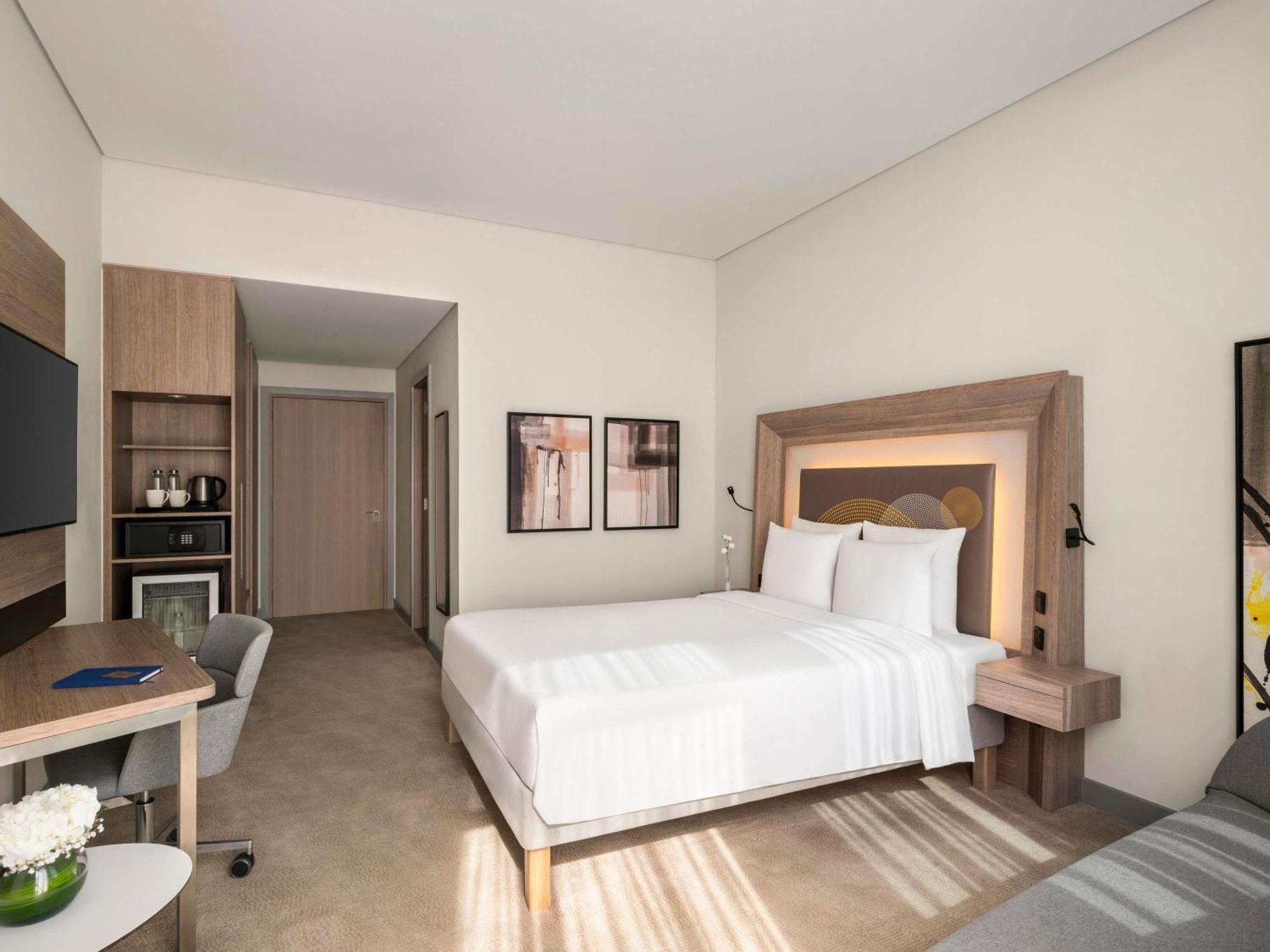 Deluxe Kamer met 1 Tweepersoonsbed, 1 Slaapbank en Balkon