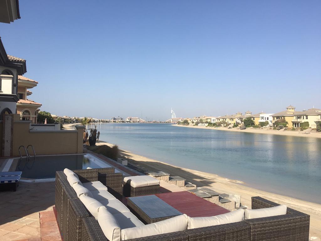 Villa Beach Front