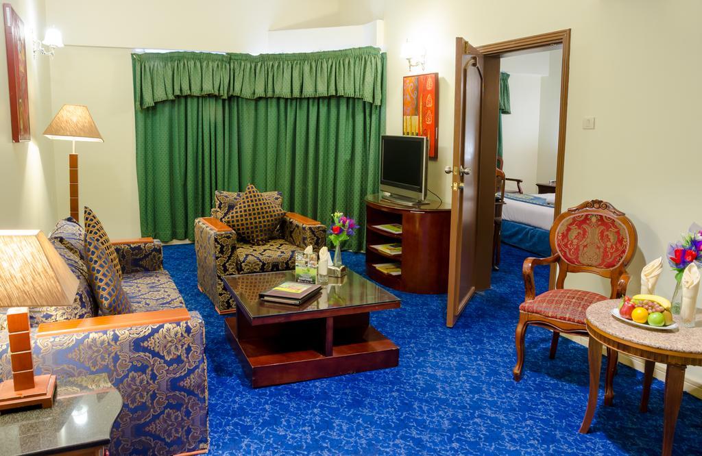 Suite Room,450072030:JPEG