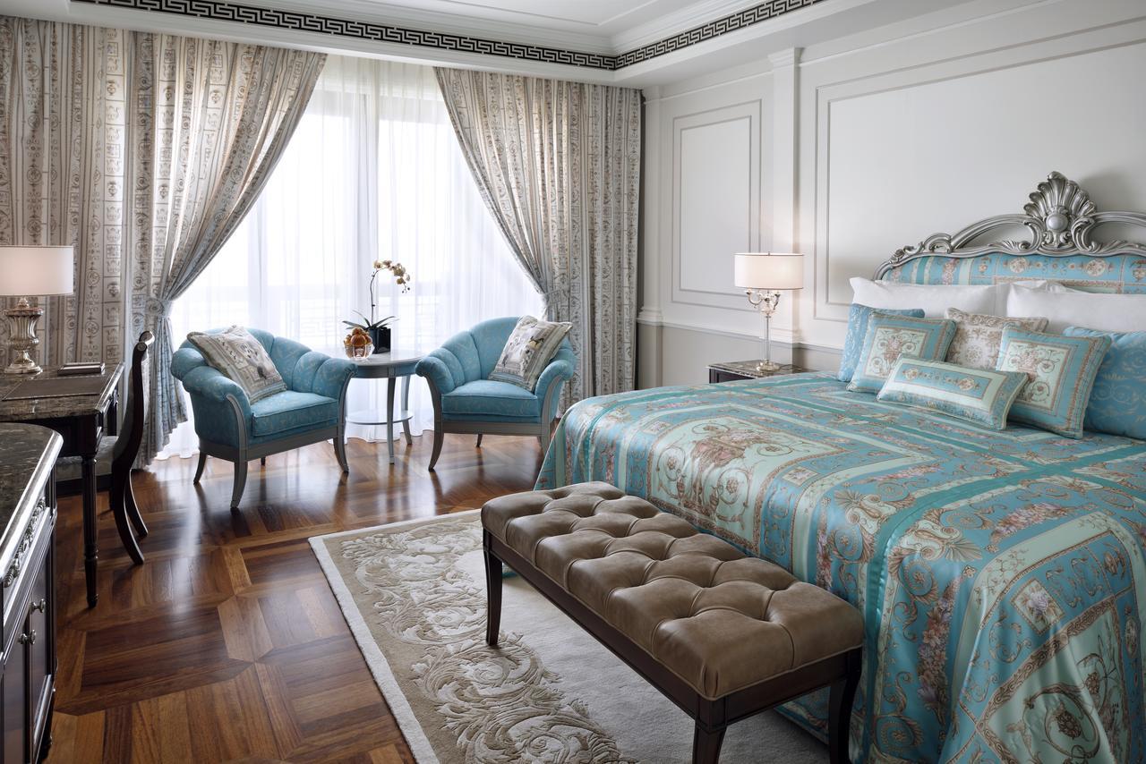 Premier Versace Creek View Room NYE Gala