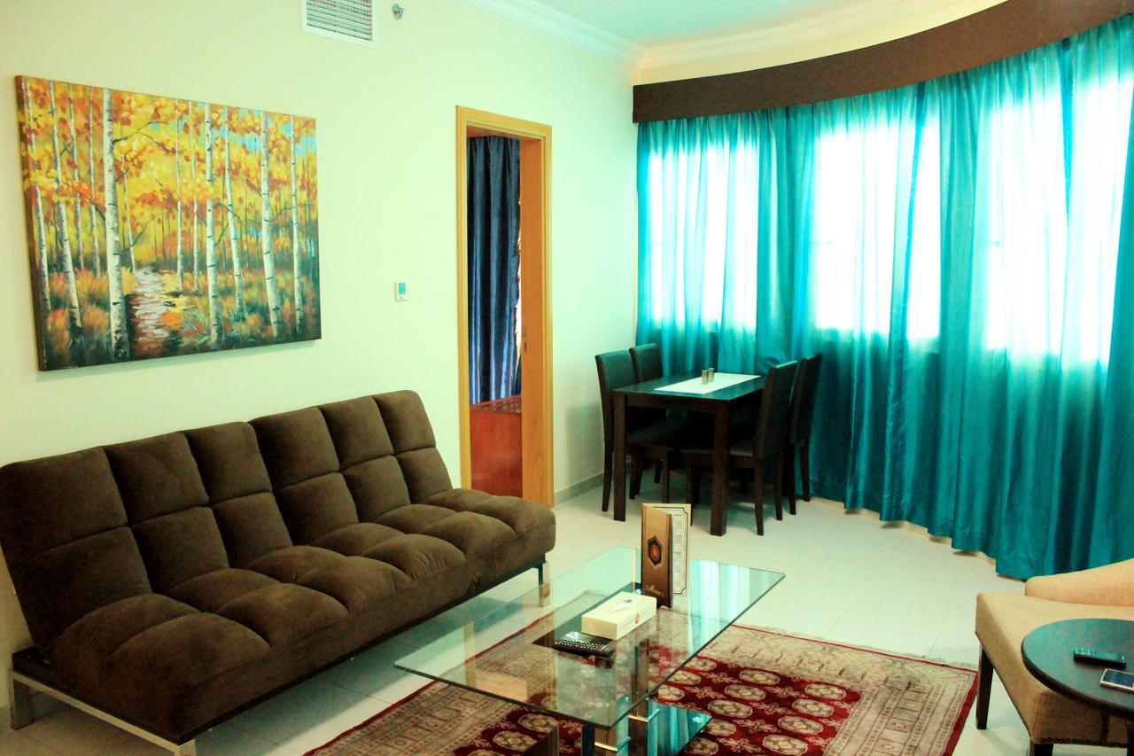 Family Room,535789704:JPEG