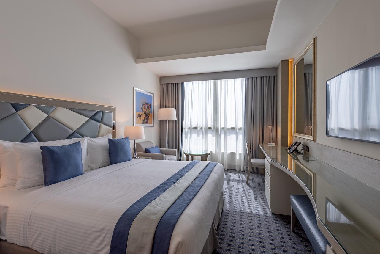 Premium King Suite,664969395:JPEG