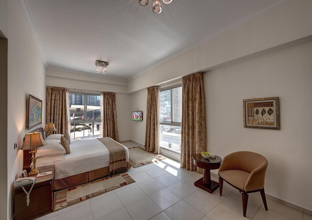 Three-Bedroom Apartment,733090210:JPEG