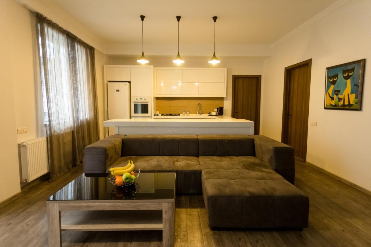 Habitat Twin • Outlet Mall Shuttle • Dining • Ideal Getaway,737745427:JPEG