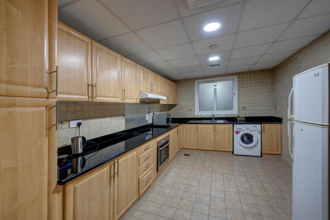 Superior Apartment,749608937:JPEG