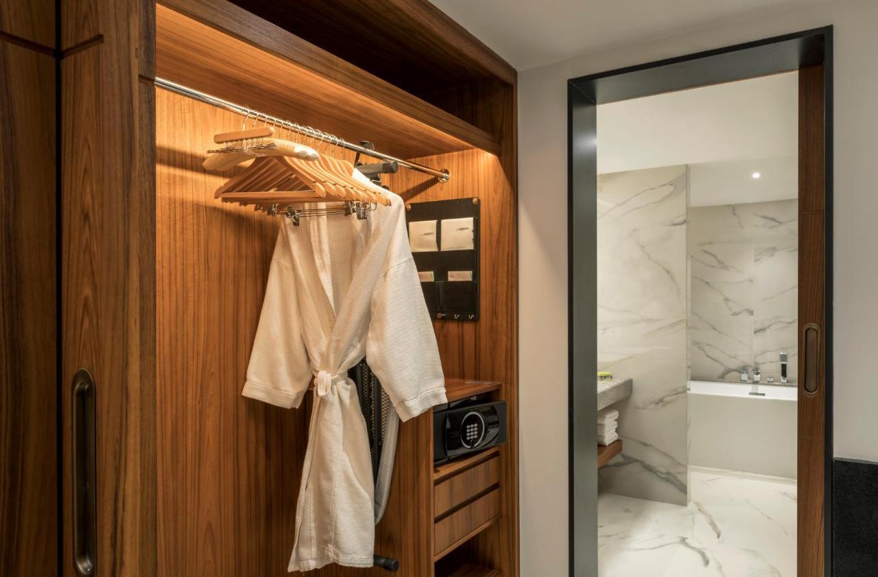 Suite Deluxe, Vista Giardino, con Accesso Executive Lounge