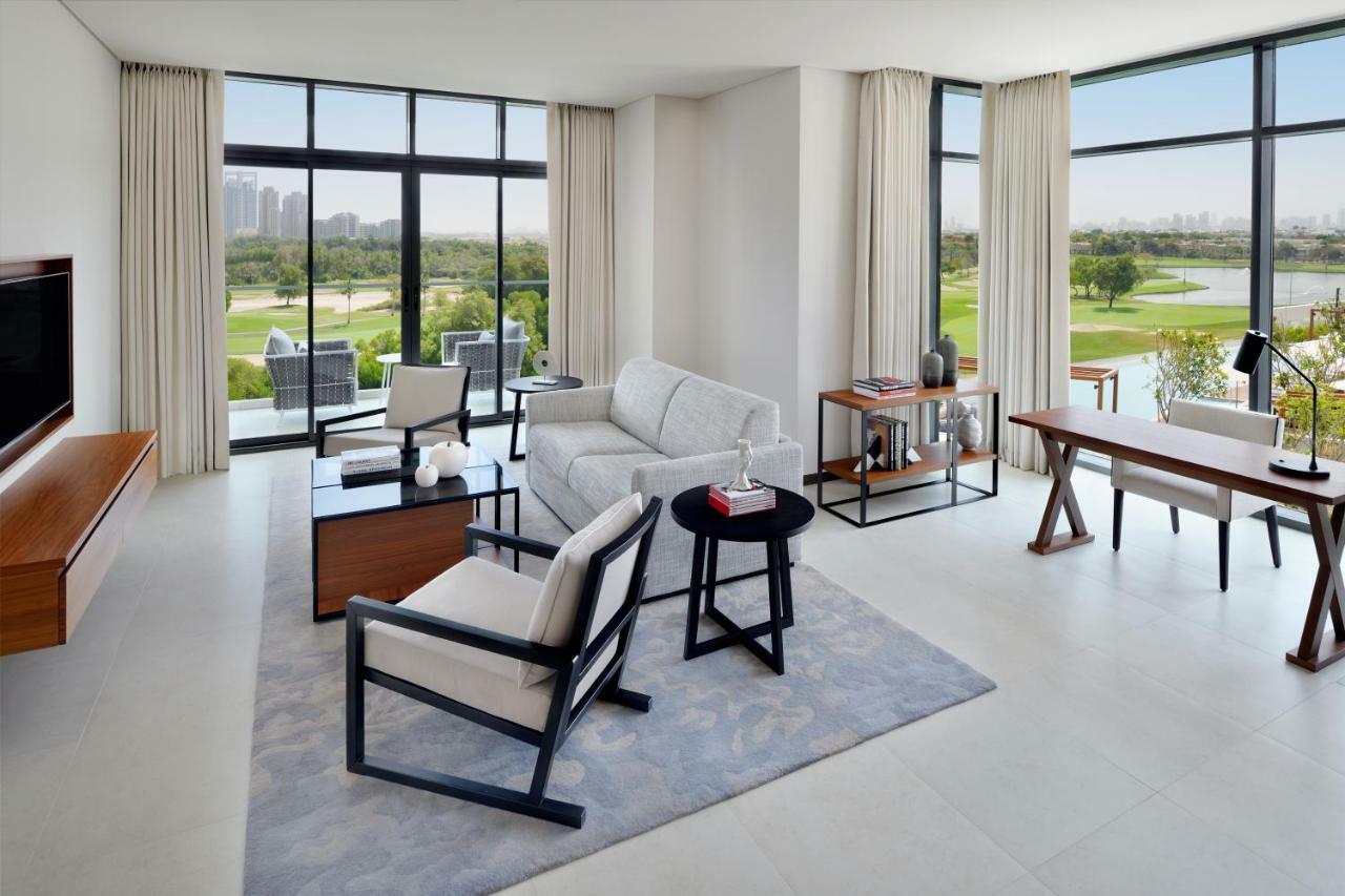 Golf View Grand Executive Suite Private Balcony,815301641:JPEG