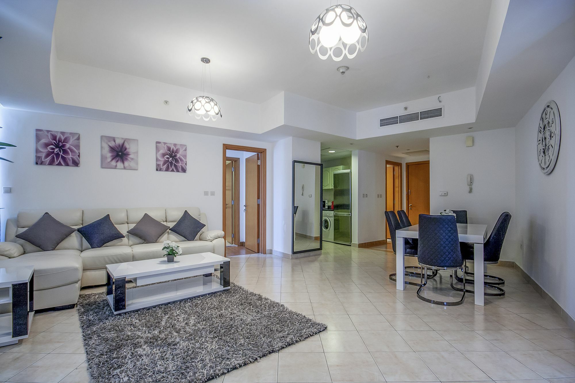Holiday Home,415381524:JPEG