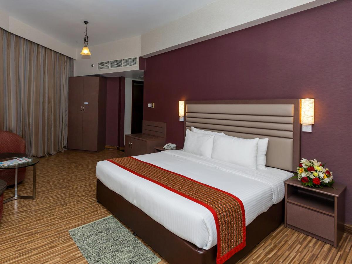 Standard Deluxe Room,917828326:JPEG
