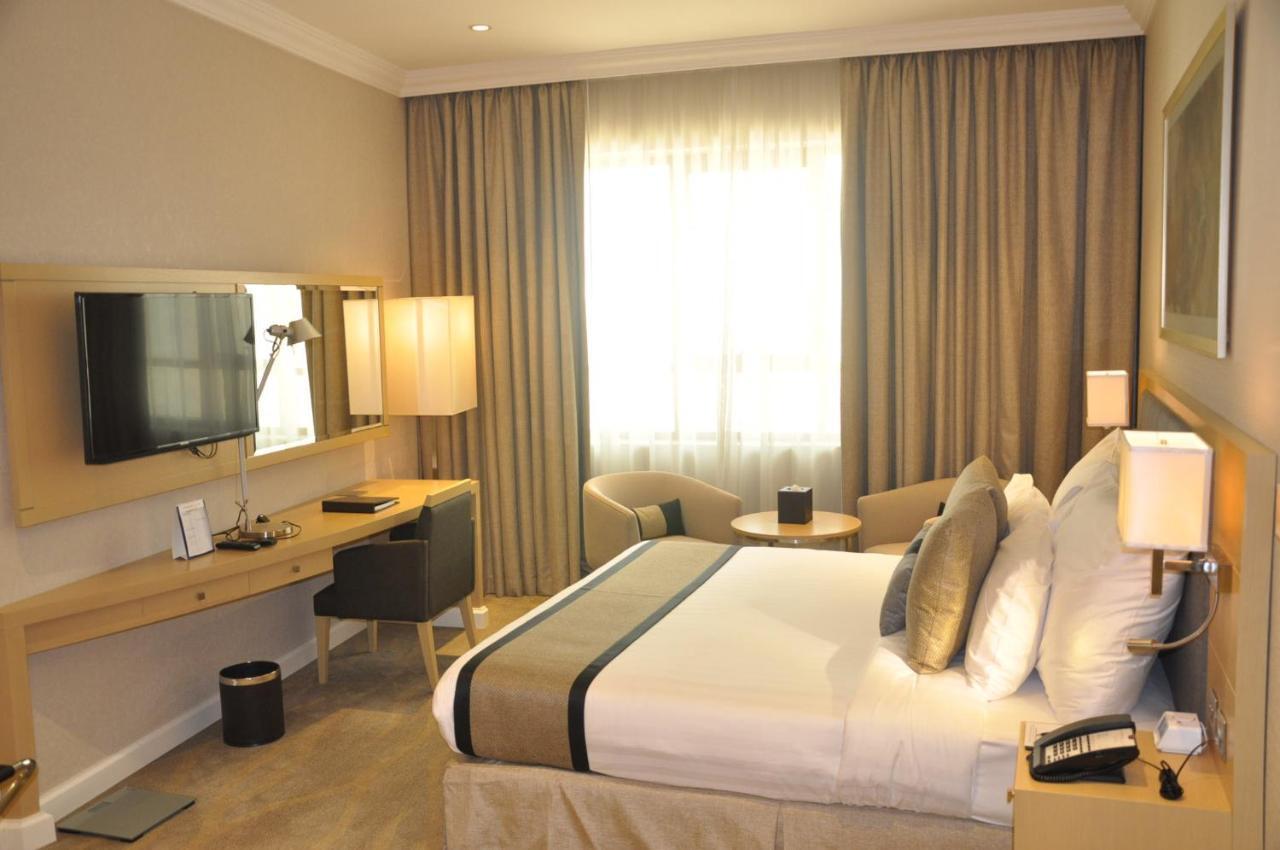 Standard King Room,937335976:JPEG