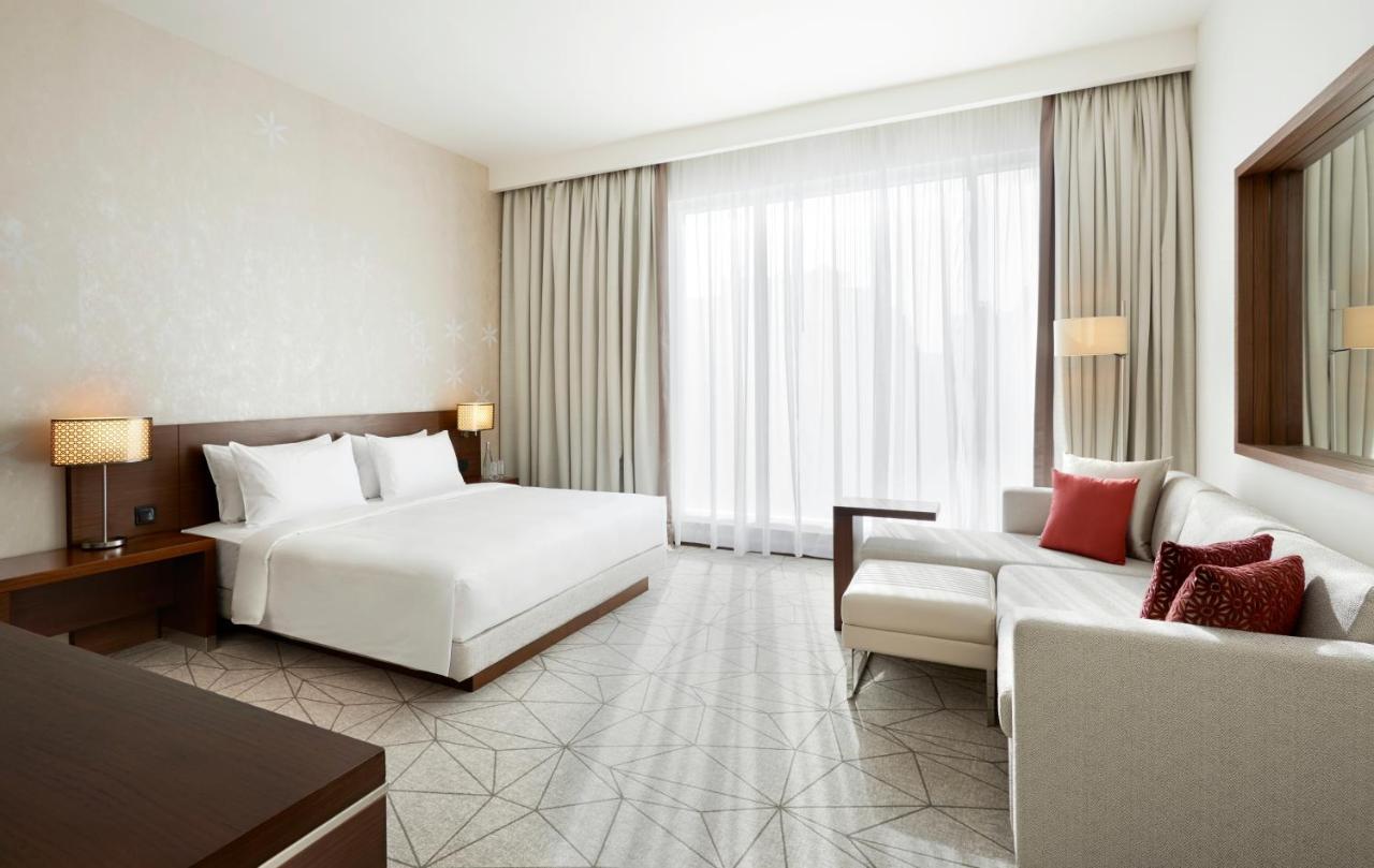 King Room with Sofa Bed and Pool View with Free Breakfast & (15% discount on F&B , SPA and Laundry)