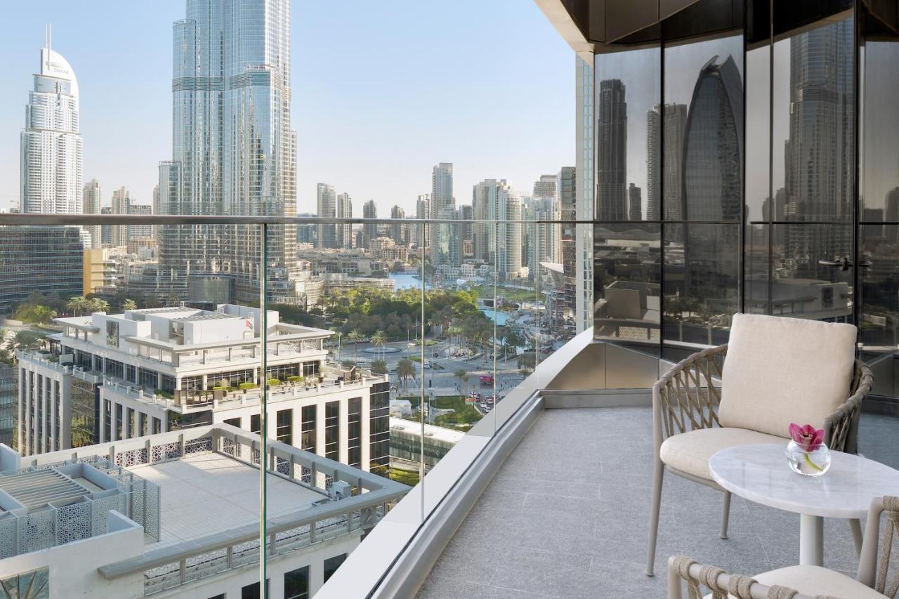 Premier Burj Khalifa View Room – Exclusive Access to Level 54 Infinity Pool,999960381:JPEG