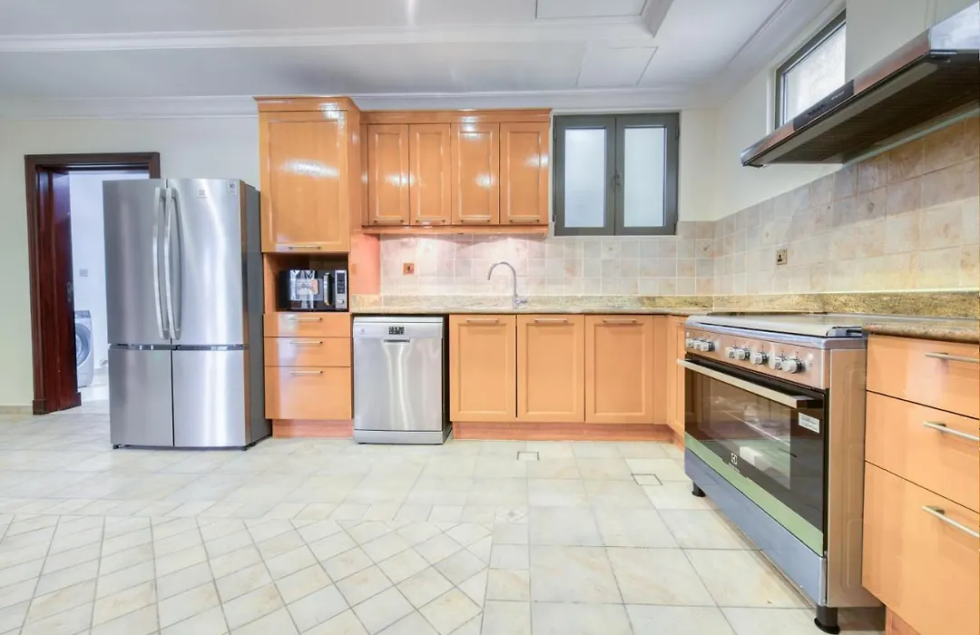 Sol Living - Exquisite 5Br Garden Villa W/Pool & Beach In Palm-1
