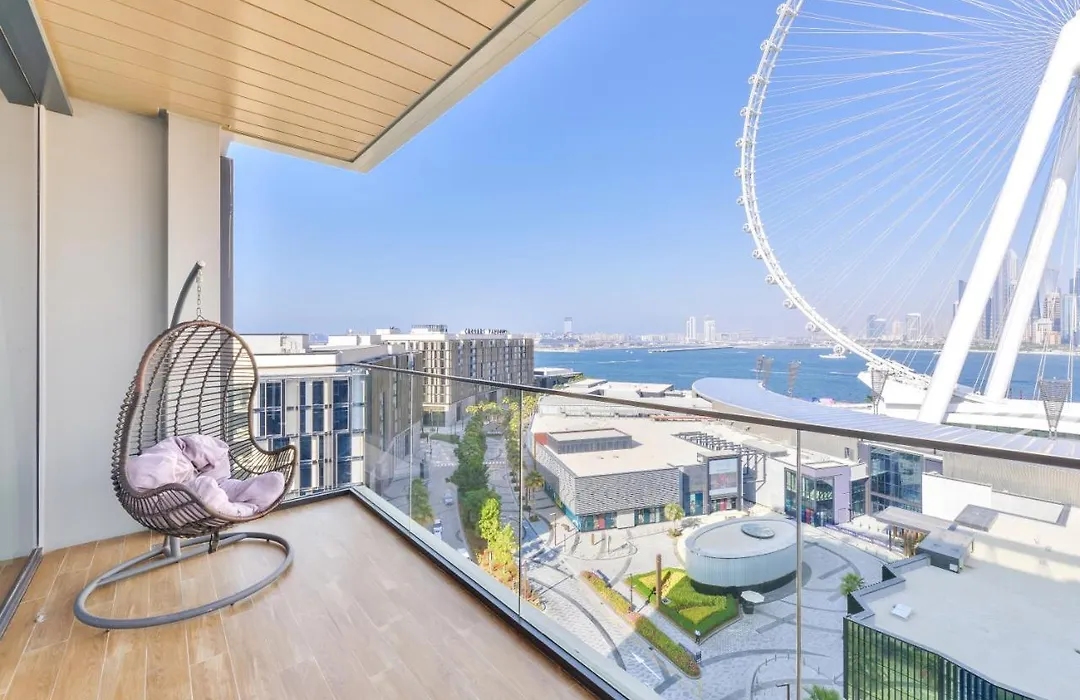 Luxury 2 Bedroom Beachfront Apt W Stunning Sea View-1