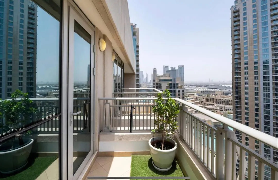 Condo At Heart Of Downtown Next To Burj Khalifa-1